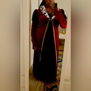 Queen Halloween Costume PLUS